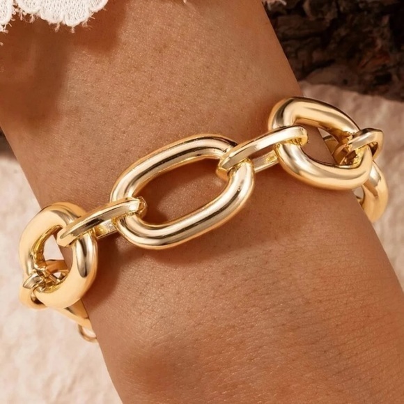 mam262 Jewelry Chunky Gold Link Bracelet Poshmark